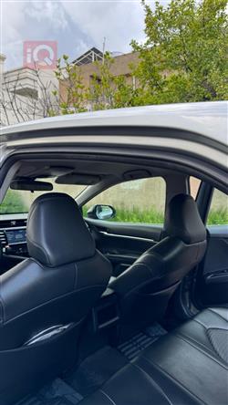 تۆیۆتا کامری